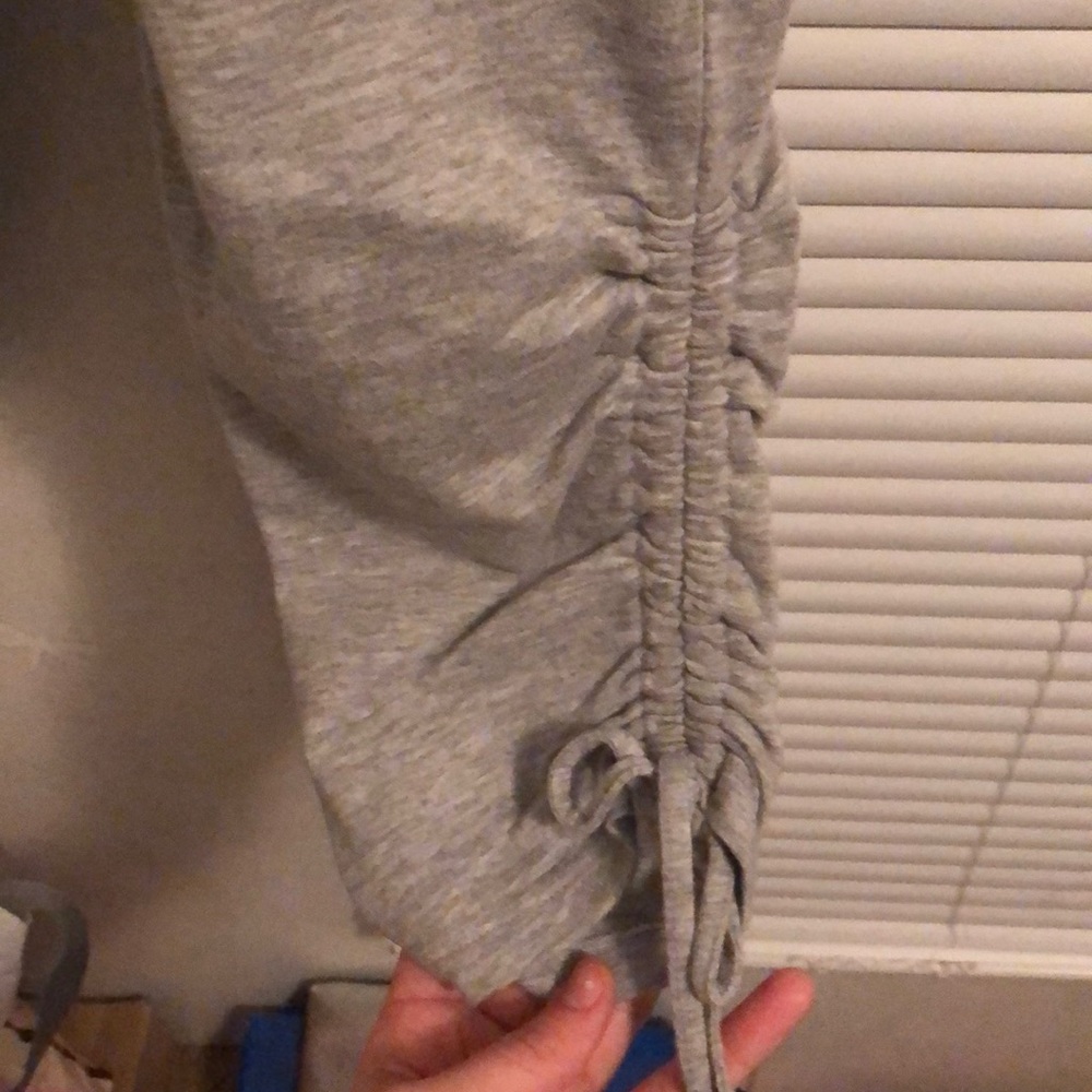 Grey sweatpants - Picture 3 of 3